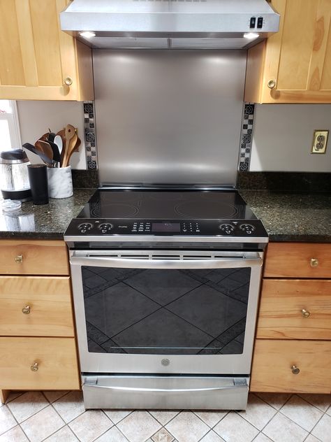 Stainless Steel Range Backsplash, Slide In Range With Backsplash, Slide In Stove Backsplash, Slide In Range Backsplash Ideas, Stainless Steel Backsplash Behind Range, Range Backsplash, Stove Hood, Freestanding Range, Stove Range