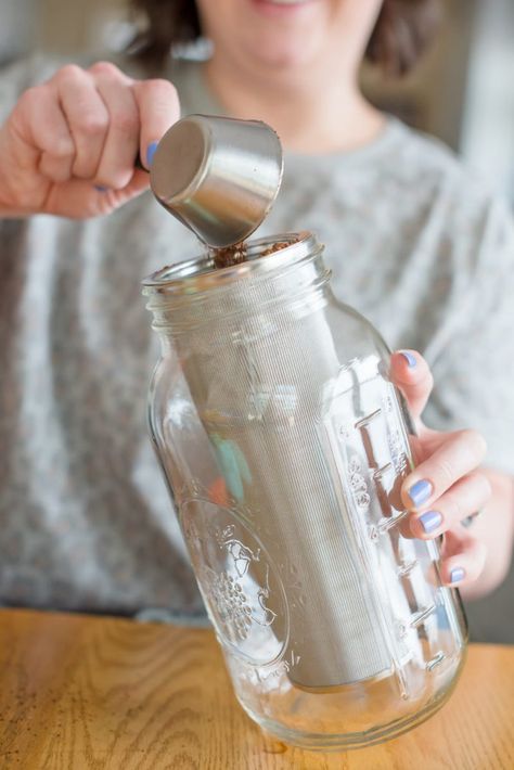 How To Brew Iced Coffee, How Do You Make Cold Brew Coffee, Overnight Cold Brew Coffee, Cold Brew Measurements, Home Made Cold Brew Coffee, Cold Brew Mason Jar, Coffee In A Mason Jar, Diy Cold Brew Coffee How To Make, Mason Jar Cold Brew Coffee