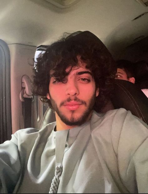 Arab Guys Aesthetic, Middle Eastern Male Model, Lebanese Men Handsome, Arab Boys Aesthetic, Arab Guys Curly Hair, Arab Men Aesthetic, Arab Boys, Lebanese Men, Arab Guys