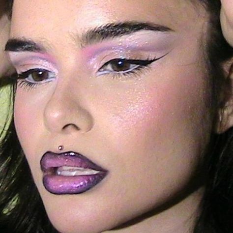 KENNEDY on Instagram: "God plays favorites @barbieferreira" Experimental Makeup, Futuristic Makeup, New Makeup Ideas, Y2k Makeup, Aquarius Rising, Barbie Ferreira, Makeup For Black Skin, Alternative Makeup, Makeup Tattoos