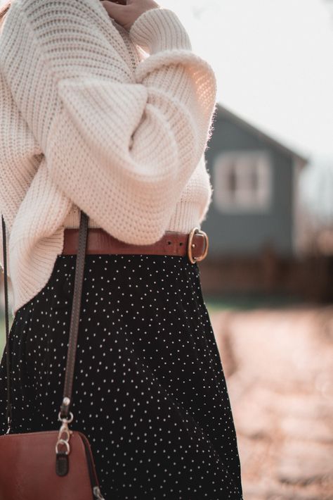 Winter in Polka Dots | Some Pretty Thing Cozy Winter Fashion, Coat Outfit, Summer Work Outfits, Looks Street Style, Winter Outfits For Work, Outfits Winter, Work Outfits Women, Winter Outfits Women, Looks Style