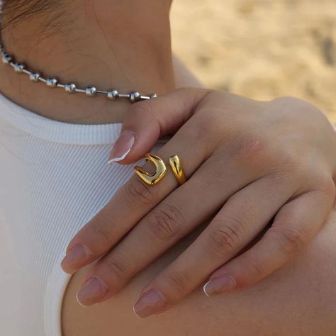 Stunning pieces to elevate your style and add glamour to your look. Golden Jewelry, Stainless Steel Plate, Textured Ring, Metal Texture, Twist Ring, Wide Rings, Rings Jewelry Fashion, Stainless Steel Band, Open Ring