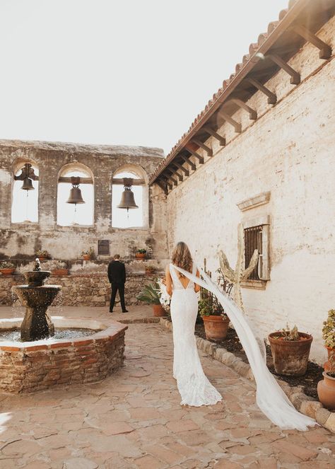 Mission Wedding California, Spanish Style Wedding Aesthetic, Mission San Juan Capistrano Wedding, Franciscan Gardens Wedding, Modern Boho Glam, Spanish Style Wedding, Boho Glam Wedding, Socal Wedding Venues, San Juan Capistrano Wedding