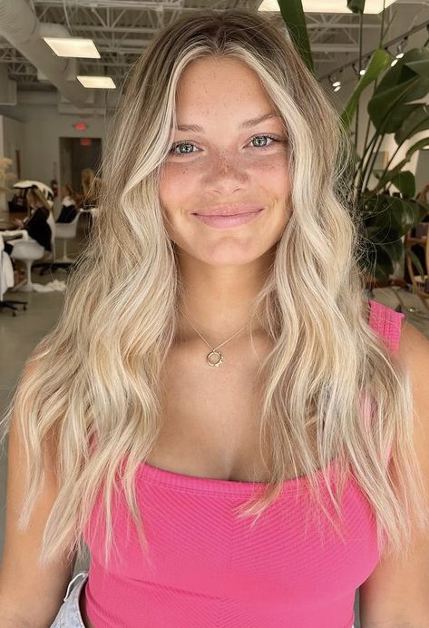 Perfect Blonde Hair, Bright Blonde Hair, Summer Blonde Hair, Money Piece, Dyed Blonde Hair, Dirty Blonde Hair, Hair Idea, Honey Blonde Hair, Brown Hair Balayage