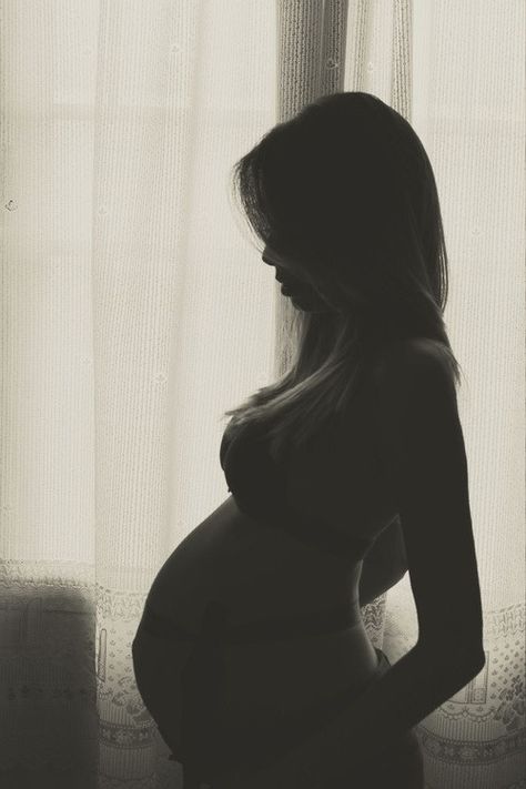 Cute Pregnant Belly, Cute Pregnant, Maternity Silhouette, Anna Smith, Pregnancy Belly Photos, Belly Photos, Maternity Lingerie, Pregnant Woman, Pregnant Belly