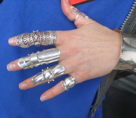 Finger candy Armor Rings, Armor Jewelry, Metal Casting Jewelry, Finger Armor, Full Finger Rings, Armor Ring, Dope Jewelry, Casting Jewelry, Fantasy Jewelry