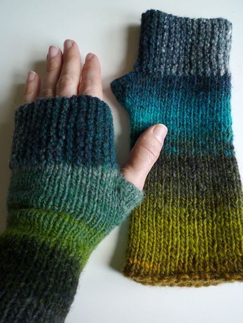 Knitted Gloves Mittens, Knitting Gloves Pattern, Fingerless Gloves Knitted Pattern, Knitted Fingerless Gloves, Gloves Pattern, Fingerless Mitts, Crochet Fingerless Gloves, Fingerless Gloves Knitted, Mittens Pattern