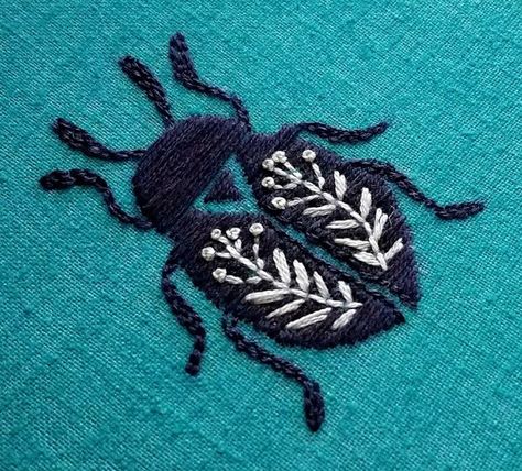 Scarab Beetle Embroidery, Embroidered Bugs Insects, Insect Embroidery Patterns, Bug Embroidery Pattern, Moth Embroidery Simple, Embroidery Beetle, Embroidery Bugs, Embroidered Beetle, Beetle Embroidery