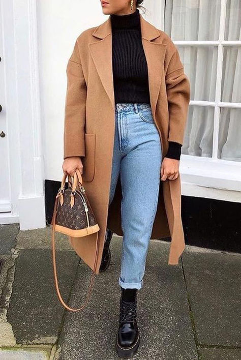 Vinter Mode Outfits, Vuitton Outfit, Trendy Outfits 2020, Jeans Winter, Cycle Chic, Turtle Neck Sweater, Style Winter, Street Style Trends, Cute Winter Outfits