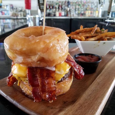 Glazed Donut Burger, Dessert Burger, Donut Sandwich, Doughnut Burger, Donut Burger, Thick Bacon, Orlando Food, National Doughnut Day, Glazed Donuts