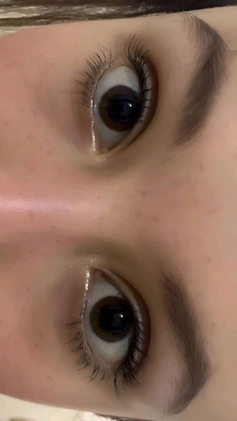 How To Get Bambi Eyes, Doe Girl Aesthetic, Doe Pretty People, Bambi Core Aesthetic, Bambi Eyes Eyeliner, Bambi Beauty Makeup, Upturned Doe Eyes, Doe Eye Aesthetic, How To Have Doe Eyes