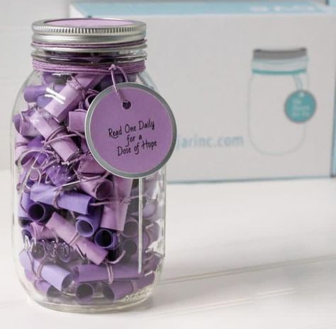 Message Box Ideas, Aesthetic Love Letter, Best Friends Ideas, Creative Paper Crafts, Inspirational Reminders, Jar Gift Ideas, Fun Diy Ideas, Diy Best Friend Gifts, Personalised Gifts Diy