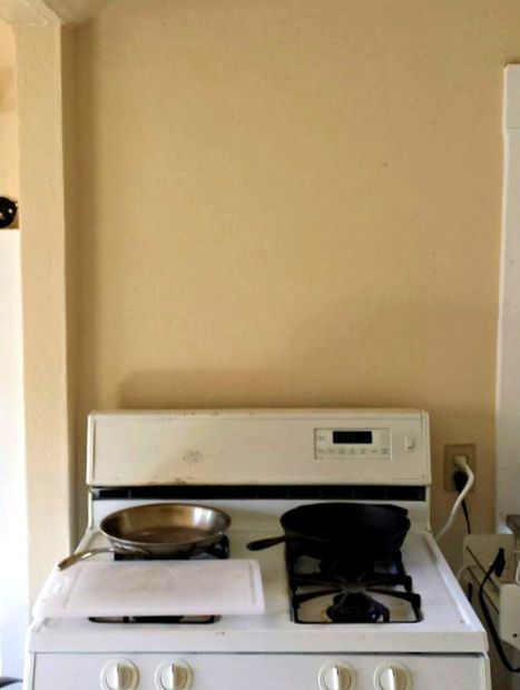 Shelf Over Stove Ideas, Over The Stove Ideas, Above Stove Shelf, Shelves Over Stove, Shelves Above Stove, Above Stove Ideas, Shelf Above Stove, Stove Shelf, Ladder Shelf Diy