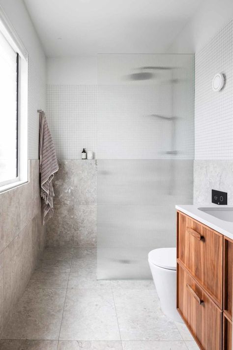 Small Ensuite, Ensuite Bathrooms, Ensuite Bathroom, Bathroom Inspiration Decor, Upstairs Bathrooms, Minimalist Bathroom, Bathroom Renos, Shower Screen, Laundry In Bathroom