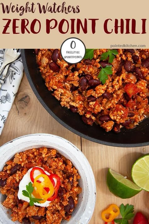 This delicious Weight Watchers Zero Point Chili recipe is so simple & easy to make. If you are following the WW Freestyle plan this is a Weight Watchers friendly meal that you will make again and again. A tasty Weight Watchers dinner recipe that is also suitable for freezing - what's not to like!! #zeropointweightwatchers #weightwatchersrecipeswithpoints #weightwatchersmeals Ww Zero Point Chili Recipe, Ww 0 Point Chili, Ww Turkey Chili Recipe 0 Point, Zero Point Chili Weight Watchers, Weight Watcher Chili Recipe, Ww Zero Point Chili, Ww Chili Recipe 0 Point Crockpot, Ww Chili Recipe Weight Watchers, Ww Chili Recipe 0 Point