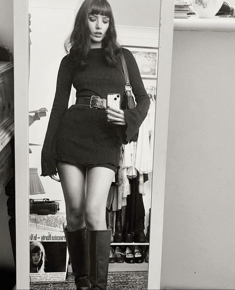 60s Witch Fashion, 60s Goth Aesthetic, 70s Black Outfit, 70s Goth Aesthetic, 70s Goth Outfits, Goth 70s Fashion, 70s Boots Outfit, 80s Goth Aesthetic, 70s Alternative Fashion