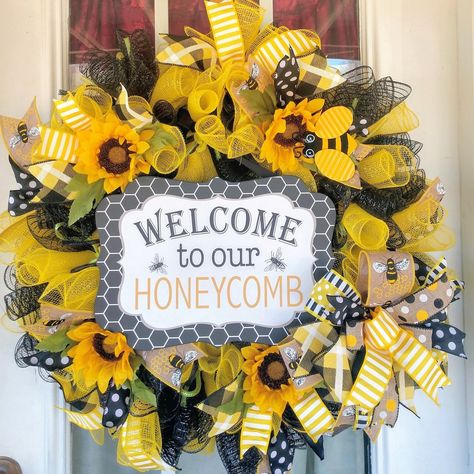 Bee Hive Wreath, Large Door Wreaths, Sunflower Burlap Wreaths, Easter Door Wreaths, Honey Bee Decor, Bee Wreath, Summer Door Wreaths, Spring Door Wreaths, Bee Decor