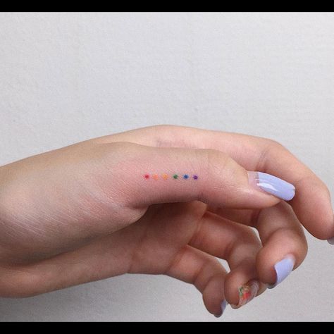 Colour Finger Tattoo, Mini Rainbow Tattoo, Subtle Pride Tattoo, Lgbtq Tattoos Ideas, Rainbow Tattoo Ideas, Lgbtq Tattoos, Rainbow Tattoo, Tiny Tattoos For Women, 16 Tattoo