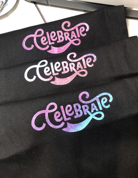 Cricut Infusible Ink on a Black Cotton Canvas bag! ⁣ See how I did it - https://youtu.be/ppZkalotNqI⁣ ⁣ #cricut #infusibleink #diy #createyourworld ⁣ #craft #crafts #crafty #crafting #crafter #maker #makersgonnamake #michaels #ironon #glitter Cricuit Joy, Black Canvas Tote Bag, Cricut Explore Air Projects, Cricut Mat, Heart Projects, Infusible Ink, Cricut Craft, Cricut Free, Diy Cricut