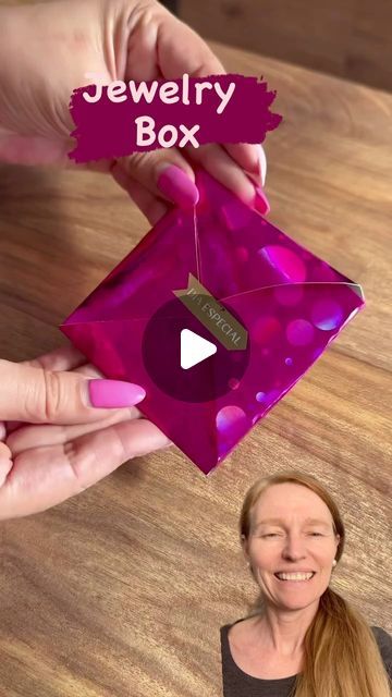 How To Make A Jewelry Box Diy Crafts, Jewelry Paper Packaging, Diy Necklace Gift Box Ideas, Necklace Gift Packaging Diy, Diy Jewelry Gift Box Ideas, Diy Necklace Gift Box Packaging Ideas, How To Make A Jewelry Box Diy With Paper, Handmade Jewelry Packaging Ideas, Paper Boxes Diy Folded