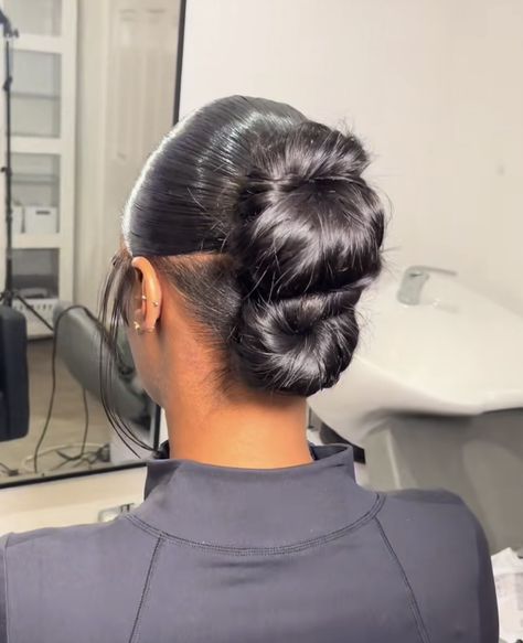 Messy Updo Hairstyles For Black Women, Two Bun Hairstyles For Black Women, Cute Bun Hairstyles For Black Women, Natural Messy Bun, Professional Hairstyles For Black Women, Mohawk Buns, Black Hairstyles Updo, Updo With Curtain Bangs, Messy Claw Clip Hairstyles