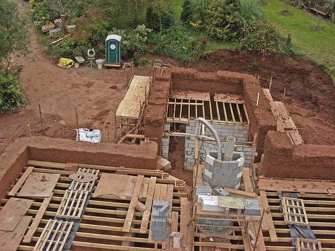 cob house | Cob House Construction | Flickr - Photo Sharing! Cob House Plans, Cob Home, Cob Building, Cob Homes, Earth House, Earth Bag, Straw Bale House, Eco Buildings, Eco Homes