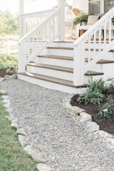 How to Update a Cracked Sidewalk with a DIY Gravel Path Concrete Front Steps, Farmhouse Front Porch Decorating, Farmhouse Front Porch Decor, Veranda Design, Front Porch Steps, Front Stairs, Porch Kits, White Porch, Building A Porch