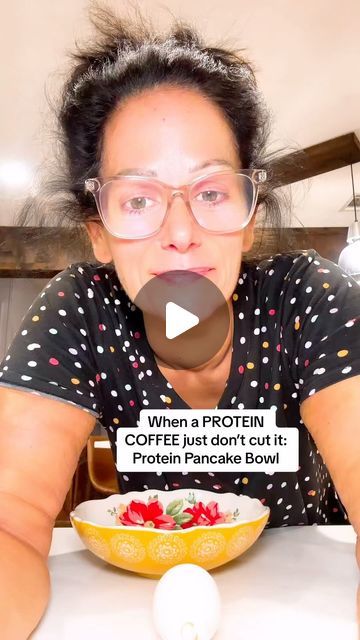 Tonya Spanglo on Instagram: "PROTEIN PANCAKE BOWL for the W this morning   @Devotion Nutrition Protein Use:TONYA   PANCAKE BOWL RECIPE: -1 scoop Protein Powder -1 egg -1/4 tsp Baking Powder  -Splash Vanilla  -2 heaping Tbs Blended CC -4 Tbs Water -Palmful Lily’s Choc Chips -COOK 2 minutes  #breakfast  #pancakebowl  #easyrecipe  #cooking  #fakecookingshow  #foodie  #foodblogger  #yum  #healthyrecipes  #foryou  #weightlossjourney  #vsg #wls  #weightlosstransformation  #gastricsleeve  #healthylifestyle" Ryse Protein Powder Recipe, Bake With Protein Powder, Tonya Spanglo Recipes, Devotion Protein Powder Recipes, Recipes With Protein Powder, Pancake Bowl, Devotion Protein, Protein Puddings, Tonya Spanglo