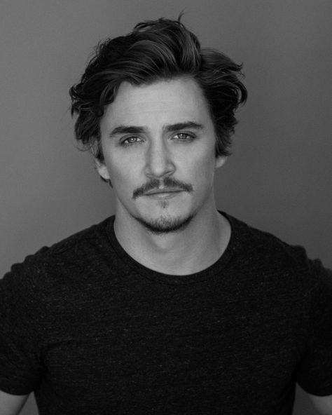 Kyle Gallner is so freakin hot! Kyle Gallner, Ryan Hurst, A Nightmare On Elm Street, Jennifer's Body, Pretty Men, The Millions, Free Movies, The Movie, Celebrity Crush