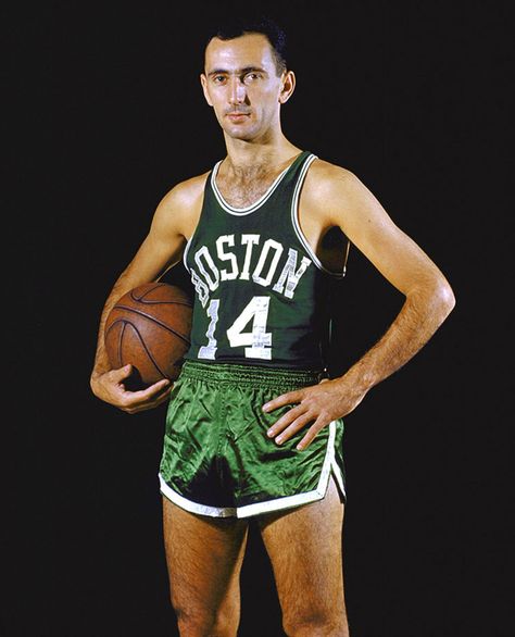 Bob Pettit, Bob Cousy, Celtics Basketball, Celtic Pride, Basket Nba, England Sports, Nba Legends, Larry Bird, Sports Hero