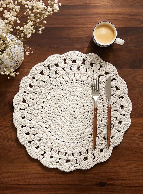 - This openwork placemat in a natural colour will imbue your dining room with authentic and sophisticated charm- Poly-cotton blend- Easily wipes clean with a damp cloth- 15" (38 cm) in diameter Crochet Placemat, Crochet Table Mat, Crochet Placemat Patterns, Crochet Placemats, Dishcloth Crochet Pattern, Placemats Patterns, Room Setting, Crochet Kitchen, Crochet Dishcloths