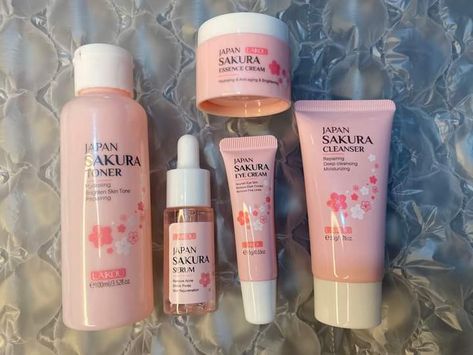 Sakura Skincare, Skin Korean, Skin Care Pictures, Japan Sakura, Women Outerwear, Pretty Skin Care, Pretty Skin, Skin Care Kit, Beauty Gift Sets