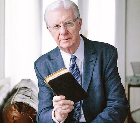 Bob Proctor Net Worth – Biography, Income, Cars, Age & Family Check more at https://celebnetworthwiki.com/bob-proctor-net-worth/ Earl Nightingale, Andrew Carnegie, Bob Proctor, Recommended Books, Millionaire Minds, Napoleon Hill, Education And Training, Inspirational Books, Female Entrepreneur