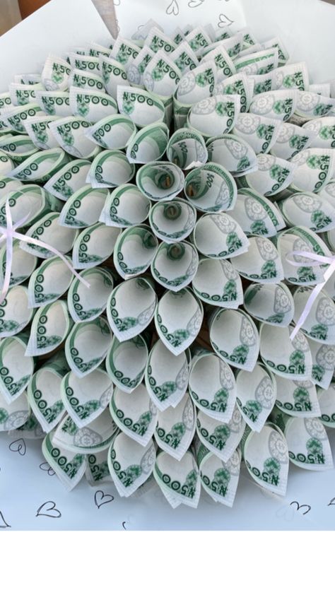 How to wrap money bouquet Money Bouquet, How To Wrap, Money