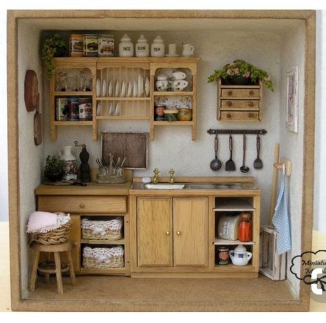 Diarama Ideas, Room Box Miniatures, Room Boxes, Mini Doll House, Barbie Kitchen, Dolls House Interiors, Miniature Rooms, Mini Kitchen, Miniature Kitchen