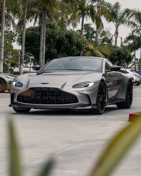 V12 Vantage, Aston Martin V12 Vantage, Car Life Hacks, Aston Martin V12, V12 Engine, Aston Martin Vantage, Automotive Engineering, Classy Cars, Fancy Cars