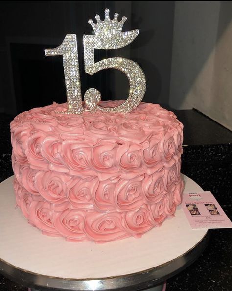 B Cakes Birthdays, Pink 15 Birthday Party, 15 Cakes Ideas Birthdays, Cute 15th Birthday Cake Ideas, 15 Birthday Story, 13 Yo Birthday Cake, 15tg Birthday Cakes, 16ty Birthday Cake, 15th Cake Ideas