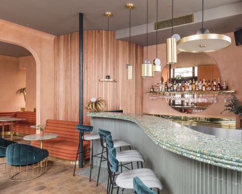 Curved Bar Design, Interior Design Mediterranean, Restaurants Design, Timber Slats, Design Café, Mediterranean Design, Curved Bar, London Restaurants, Design Del Prodotto