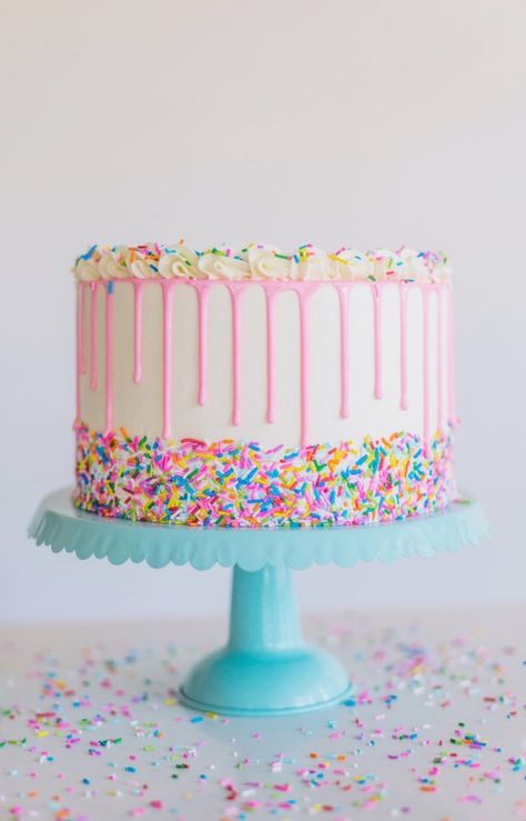 A new and improved version of my Funfetti Cake with moist and fluffy vanilla cake layers, lots of sprinkles and a whipped vanilla buttercream.﻿  #funfetticake #funfettibirthdaycake #cake #easyfunfetticake #birthdaycake #birthday #cakebycourtney Simple Two Sweet Birthday Cake, Sprinkle Ice Cream Cake, Tall Cake Recipe, Dessert Theme Cake, Buttercream First Birthday Cake, Sweet One First Birthday Cake, Girl Birthday Cake Ideas, First Birthday Cake Girl, 1st Birthday Cake Ideas