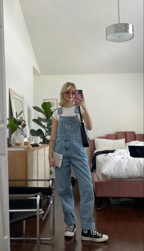 Dungaree Outfit, Outfit Ideas Aesthetic, Looks Pinterest, Overall Outfit, Overalls Outfit, Before School, Uni Outfits, Vanilla Girl, Aesthetic Outfit Ideas