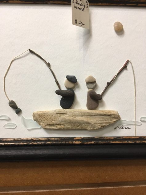 Canvas Rock Art Ideas, Rock Art On Canvas, Rock People Art, Stone Artwork Pebble Art, Rock Pictures, Rock Art Pictures, Fishing Rock Art, Stone Crafts Ideas, Fisherman Rock Art