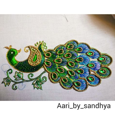 Peacock Drawing For Aari Work, Peacock Tracing Design For Blouse, Striped Button Hole Stitch Design Aari, Aari Work Peacock Designs Tracing, Aari Feather Stitch Design, Peacock Motif Design Aari Work, Peacock Embroidery Designs Pattern, Peacock Aari Design, Peacock Tracing Design