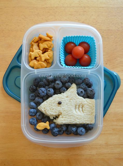 Nautical Food, Fun Lunches, Fun Kid Lunch, Fun School Lunches, Bento Box Lunch For Kids, Kindergarten Lunch, Kids Packed Lunch, Preschool Lunch, Lunch Sack