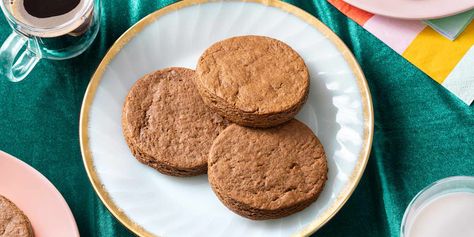 Meet Joe Froggers: The Centuries-Old Cookie Recipe You Need to Try Joe Frogger Cookies Recipe, Crumbl Cookie Recipes, Preacher Cookies, Christmas Cookie Designs, Jello Cookies, Jello Dessert, 3 Ingredient Cookies, Mediterranean Diet Recipes Dinners, Perfect Sugar Cookies