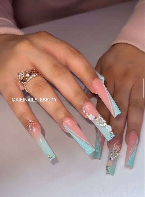 Cyan Nails Design, Aquamarine Nail Designs, Aqua Acrylic Nails Turquoise, Prom Nails Mint Green, Spring Long Nails 2024, Mint Blue Nails Design, Light Teal Acrylic Nails, Mint Prom Nails, Turquoise Birthday Nails