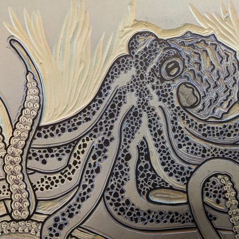 Block Printing Diy, Sea Creatures Art, Lino Art, Octopus Print, Octopus Art, Relief Printing, Linocut Art, A Level Art, Lino Print