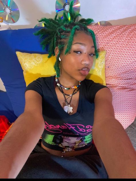 Colored Short Locs, Loc Peekaboo Color, Green Locs Black Women, Dreads Black Women, Curly Hair Advice, Dyed Dreads, Colored Locs, Colored Dreads, Hair Braid Patterns