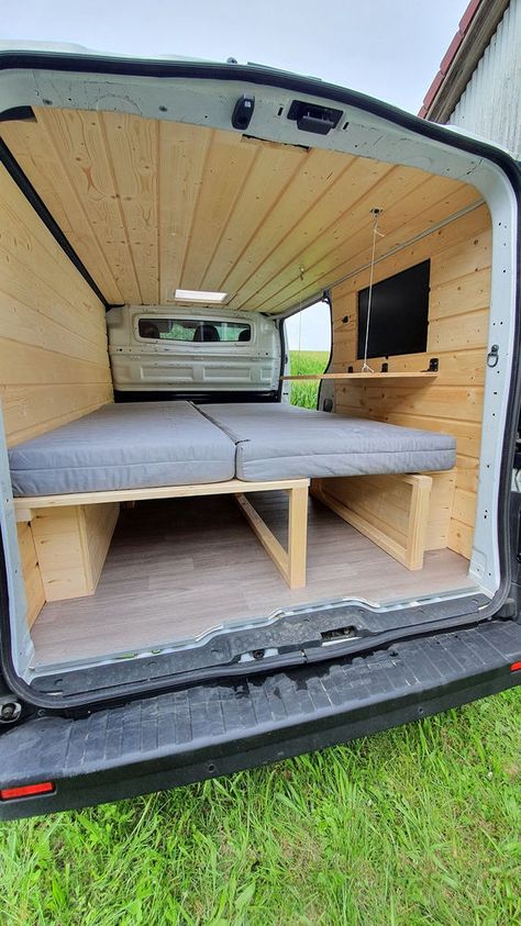 #3 Renault Traffic Van Ausbau Caddy Conversion, Suv Camper, Micro Camper, Volkswagen Caddy, Van Life Diy, Mobile Office, Mini Camper, Van Build, Van Living