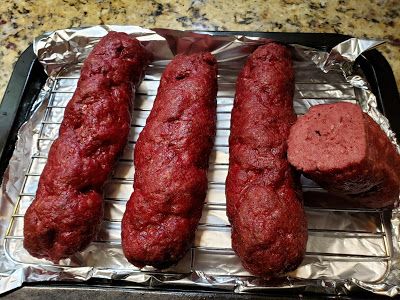 Homemade Salami Ground Beef, Homemade Bologna, Luncheon Meat Recipe, Ground Beef Jerky Recipe, Homemade Salami, Homemade Gyro, Ground Beef Jerky, Hunting Recipes, Kitchen Restock