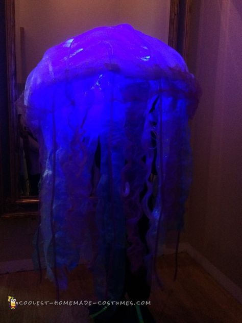 Scuba Diver Trapped by a Jellyfish Costume Diy Jellyfish Costume, Diver Costume, Scuba Diver Costume, Diy Jellyfish, Jellyfish Costume, Diver Art, Scuba Diving Gear, Costume For Halloween, Homemade Costumes